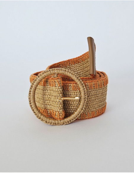 Two-tone plaited belt with raffia buckle