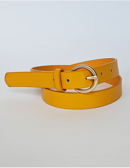 Basic gold buckle belt