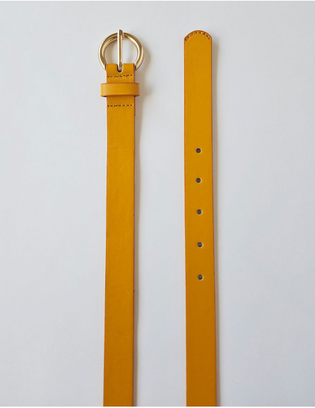 Basic gold buckle belt