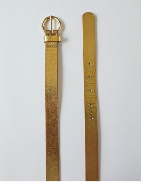 Basic gold buckle belt