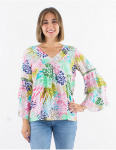 Tropical blouse with ruffled sleeves