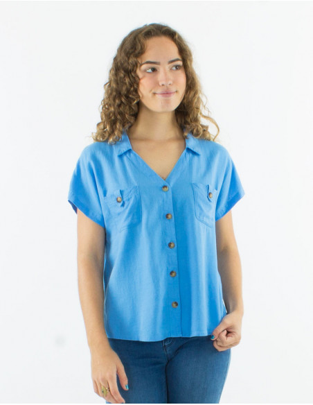 Basic blouse with wooden buttons
