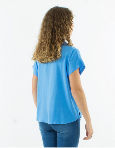 Basic blouse with wooden buttons