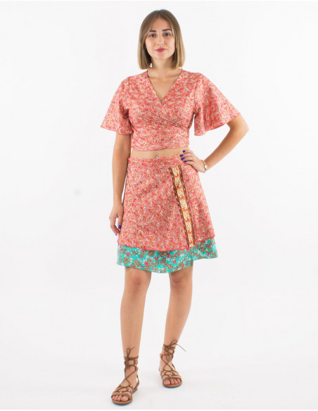 Crop top ethnique motif cachemire doré