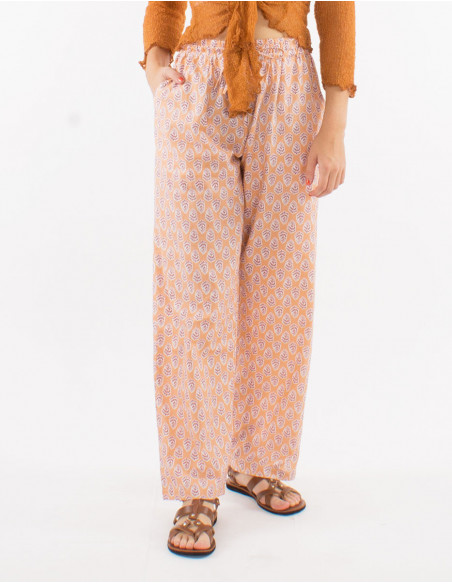 Summer pants with ethnic motif