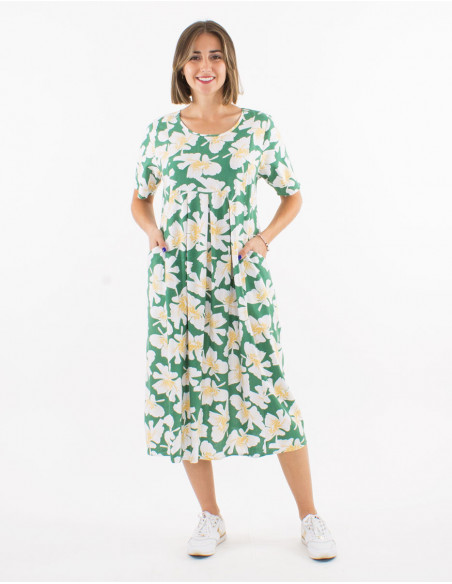 Chic floral print midi dress with linen