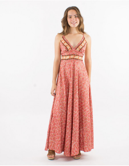 Robe longue dos nu ethnique dorée