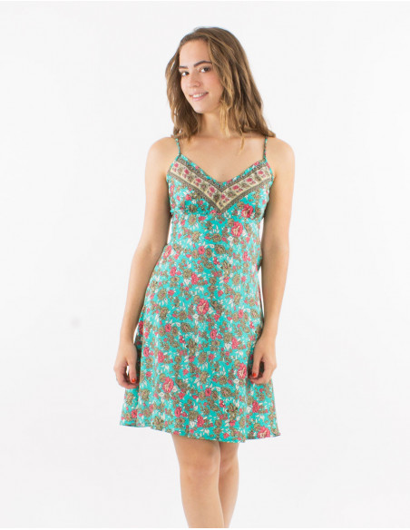 Robe courte évasée d'été romantique