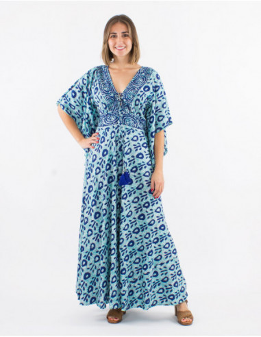 Ethnic style dress with bat sleeves