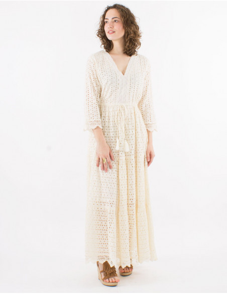 Robe longue d'été en broderie anglaise