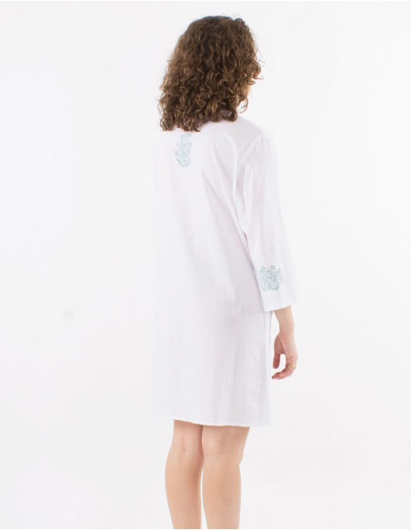 Tunic with ethnic golden arabesques