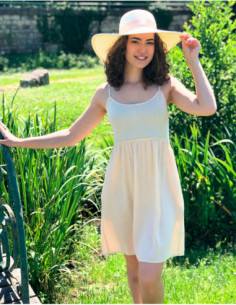 Basic short dress with thin straps