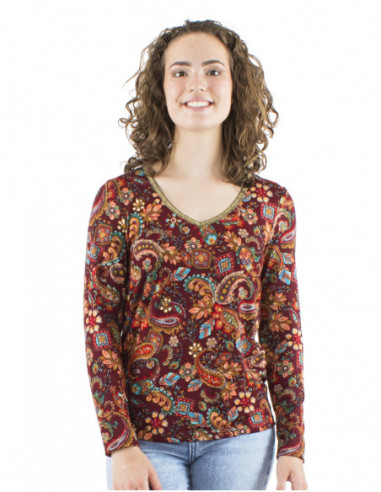 Cashmere patterns T-shirt with V-neck
