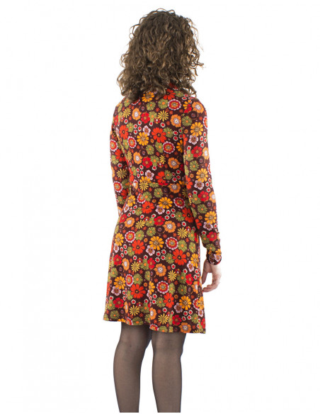 Short dress with vintage floral patterns
