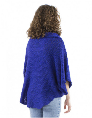Batwing sleeves sweater with buttons