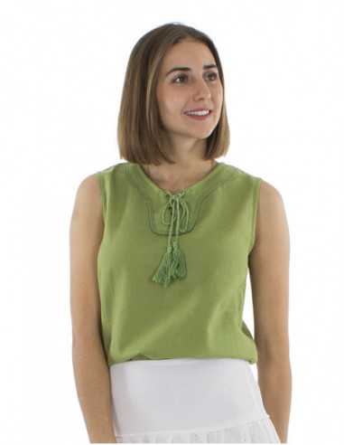 Bohemian sleeveless top with ties