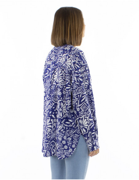 Chemise oversize bohème chic, motif abstrait artistique
