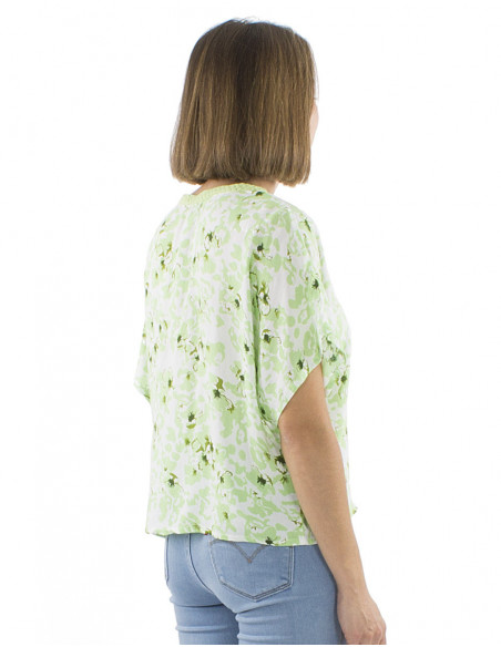 chemisier bohème motif fleuri romantique, col V , féminin et confortable