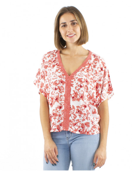 chemisier bohème motif fleuri romantique, col V , féminin et confortable