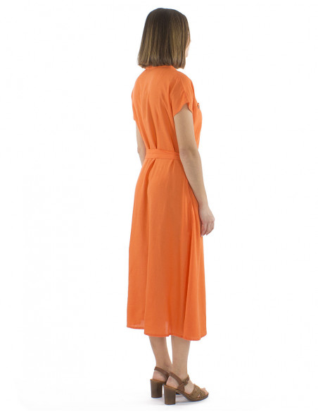 Chic midi dress with linen