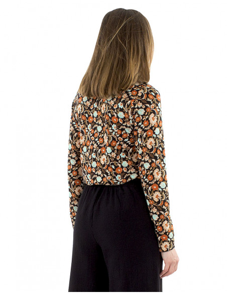 Floral print V-neck blouse