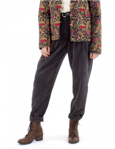 Pantalon velours côtelé coupe carotte