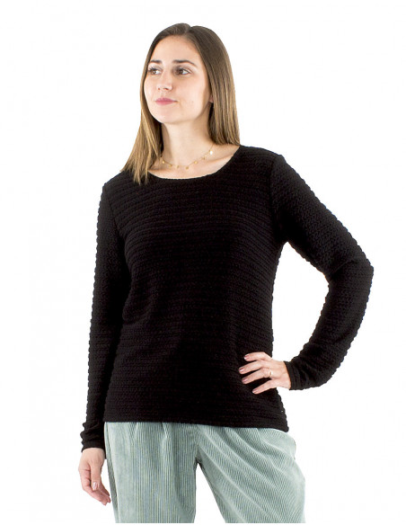 Round neck sweater in jacquard fabric