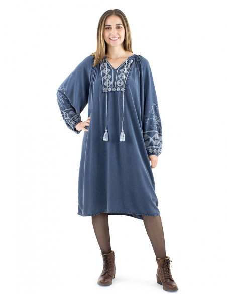 Robe longue brodée style oriental