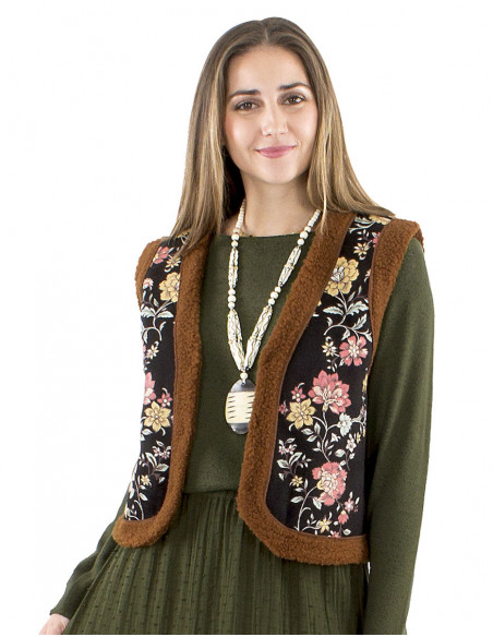 Sleeveless bohemian jacket