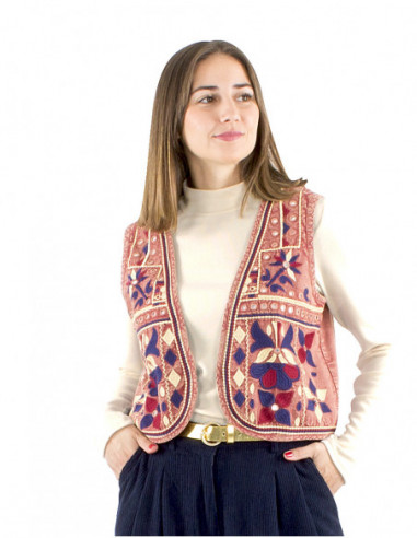 Sleeveless jacket with mirror embroidery