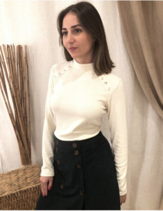 Pull original avec boutons bois