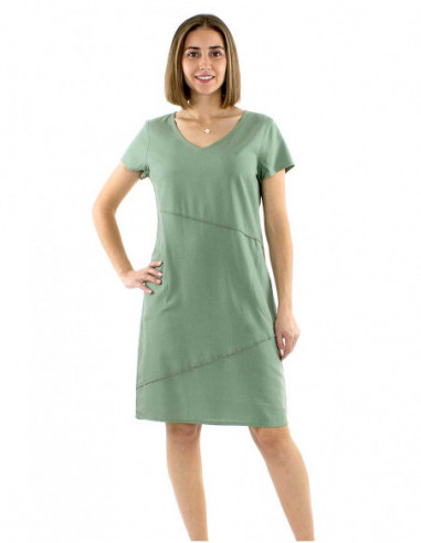 Plain dress with short sleeves