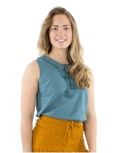 Bohemian sleeveless top with ties
