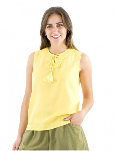 Bohemian sleeveless top with ties