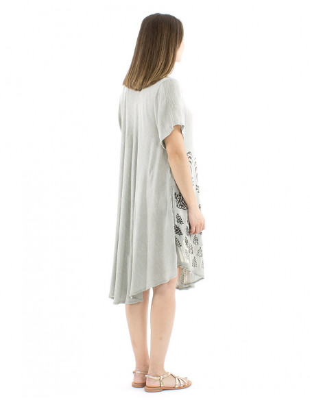 Robe de plage tie and dye motif tropical