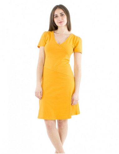 Robe courte évasée détails surpiqûres